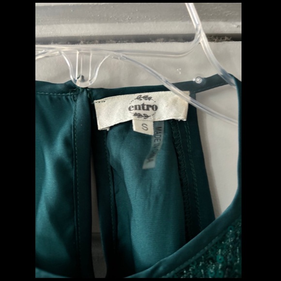 Emerald green sequin satin handkerchief halter top - Picture 6 of 6